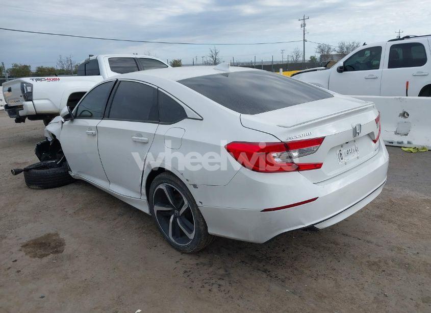 Photo 3 of 2020 Honda Accord SPORT (VIN 1HGCV1F37LA138995)