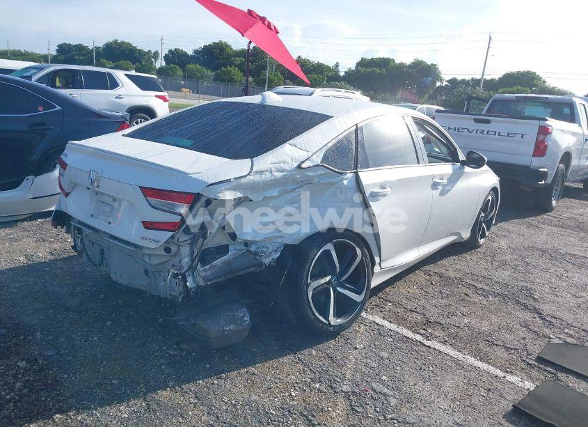 Photo 4 of 2020 Honda Accord SPORT (VIN 1HGCV1F37LA142738)