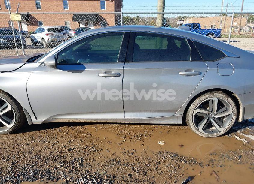 Photo 14 of 2020 Honda Accord SPORT (VIN 1HGCV1F37LA155781)