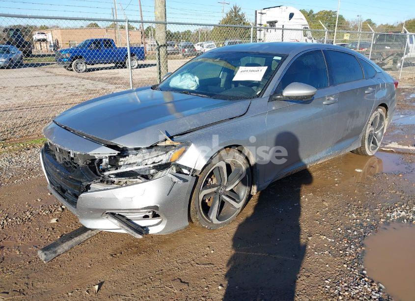 Photo 2 of 2020 Honda Accord SPORT (VIN 1HGCV1F37LA155781)