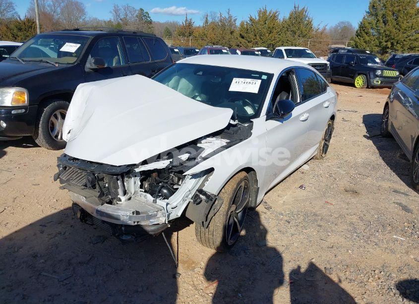 Photo 2 of 2021 Honda Accord SPORT (VIN 1HGCV1F37MA033438)