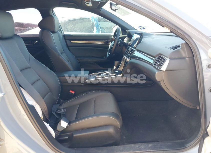 Photo 5 of 2021 Honda Accord SPORT (VIN 1HGCV1F37MA082722)