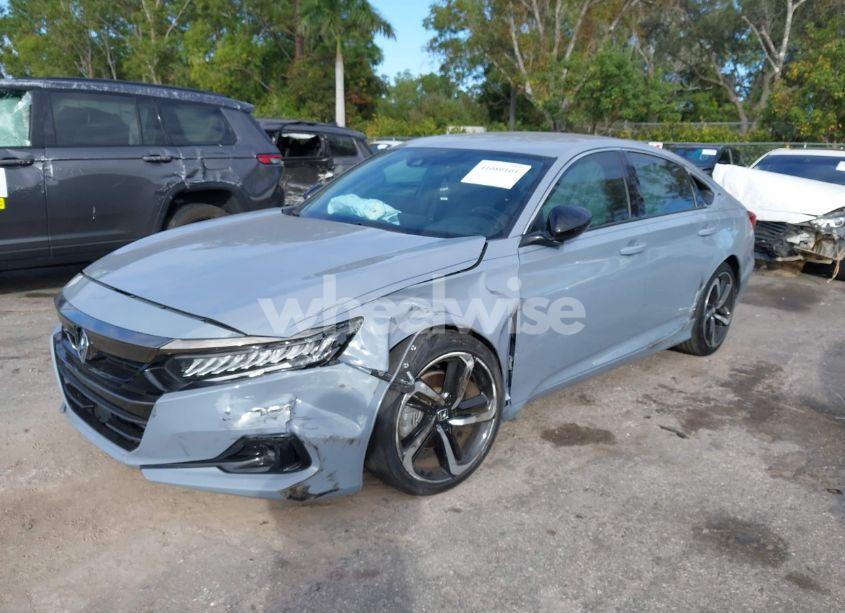 Photo 2 of 2022 Honda Accord SPORT (VIN 1HGCV1F37NA035885)
