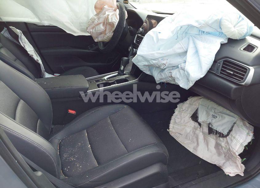 Photo 5 of 2022 Honda Accord SPORT (VIN 1HGCV1F37NA035885)