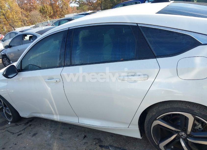 Photo 13 of 2022 Honda Accord SPORT (VIN 1HGCV1F37NA076100)