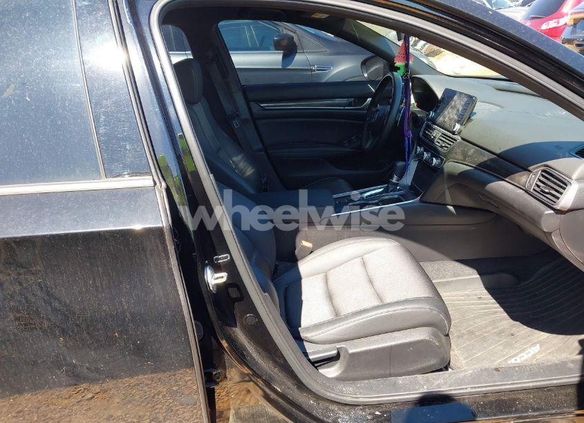 Photo 5 of 2022 Honda Accord SPORT (VIN 1HGCV1F37NA079711)