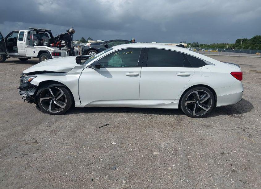 Photo 15 of 2022 Honda Accord SPORT (VIN 1HGCV1F37NA083418)