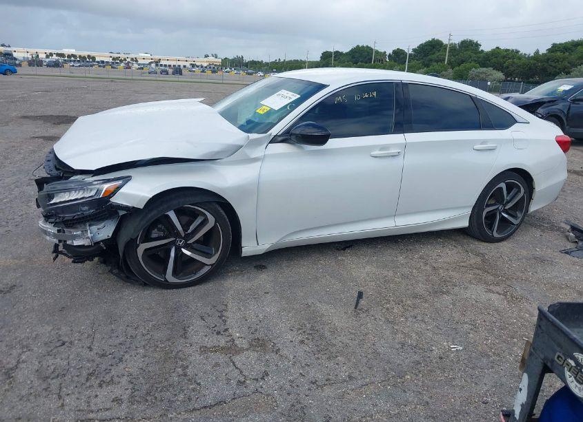 Photo 2 of 2022 Honda Accord SPORT (VIN 1HGCV1F37NA083418)