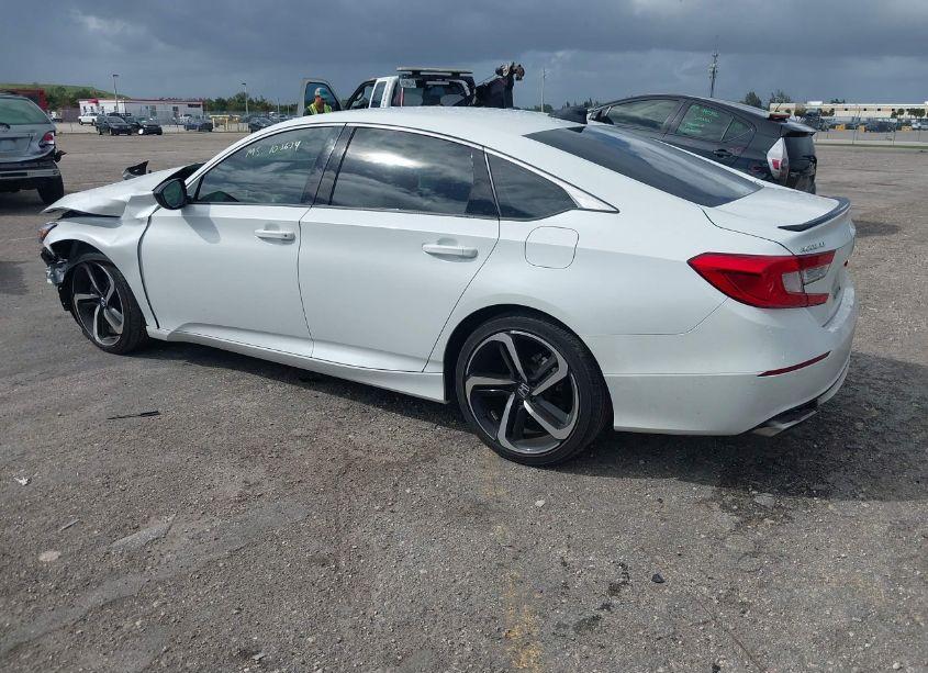 Photo 3 of 2022 Honda Accord SPORT (VIN 1HGCV1F37NA083418)