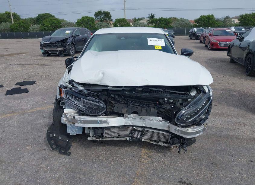 Photo 6 of 2022 Honda Accord SPORT (VIN 1HGCV1F37NA083418)