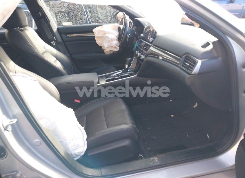 Photo 5 of 2022 Honda Accord SPORT (VIN 1HGCV1F37NA089493)