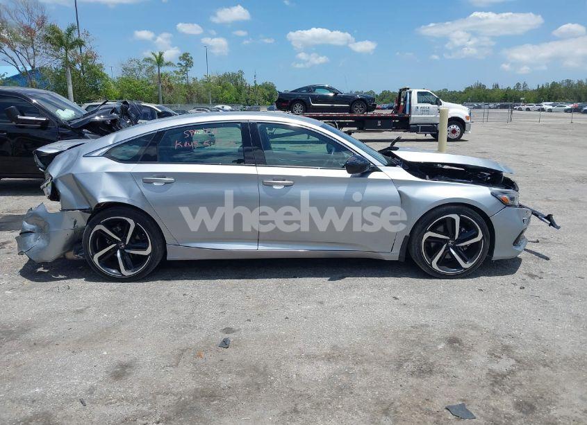 Photo 14 of 2022 Honda Accord SPORT (VIN 1HGCV1F37NA106700)