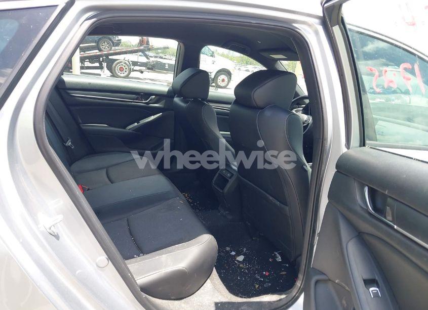 Photo 8 of 2022 Honda Accord SPORT (VIN 1HGCV1F37NA106700)