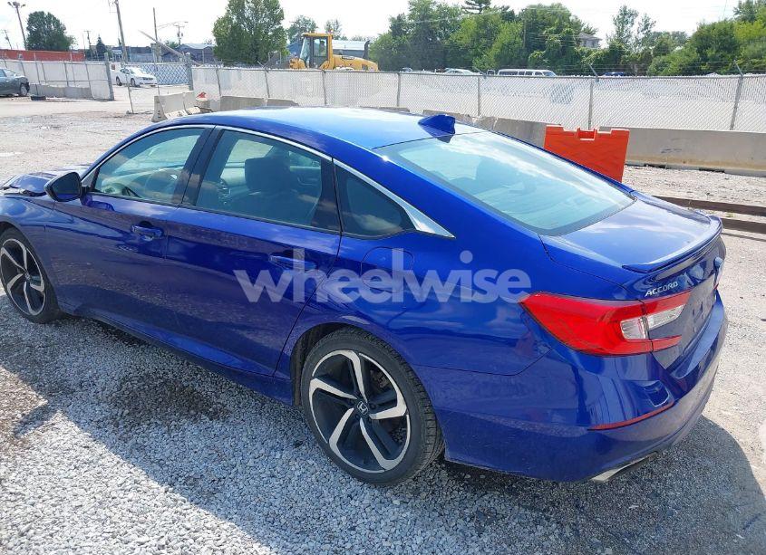 Photo 3 of 2018 Honda Accord SPORT (VIN 1HGCV1F38JA009192)