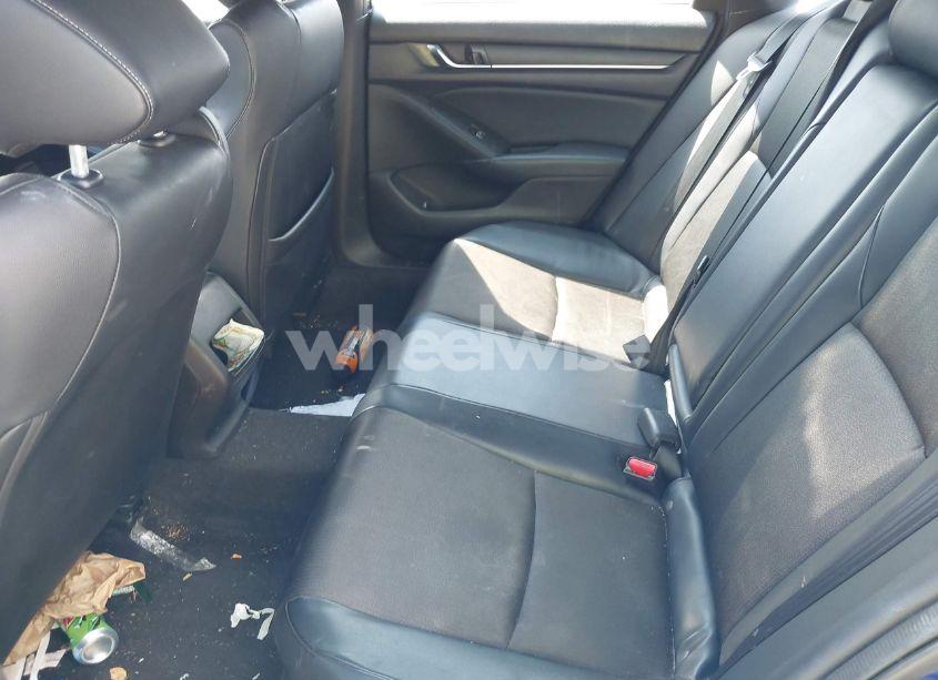 Photo 8 of 2018 Honda Accord SPORT (VIN 1HGCV1F38JA009192)