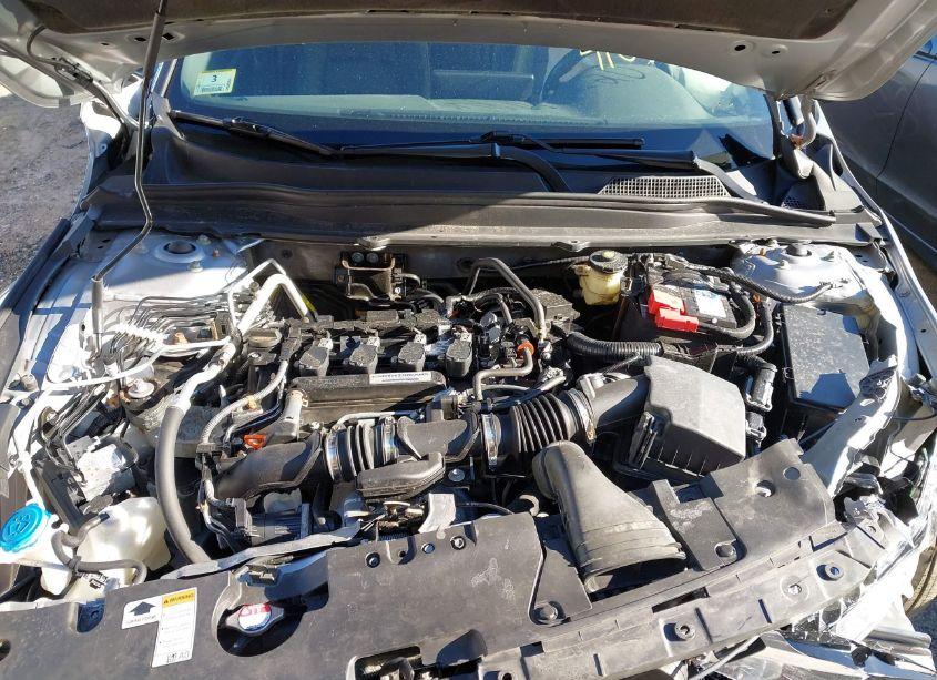 Photo 10 of 2018 Honda Accord SPORT (VIN 1HGCV1F38JA010858)
