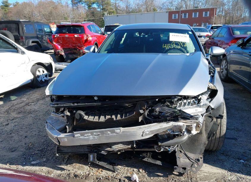 Photo 13 of 2018 Honda Accord SPORT (VIN 1HGCV1F38JA010858)