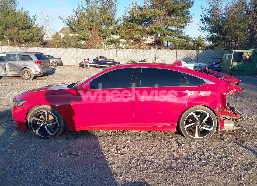 Photo 14 of 2018 Honda Accord SPORT (VIN 1HGCV1F38JA019088)