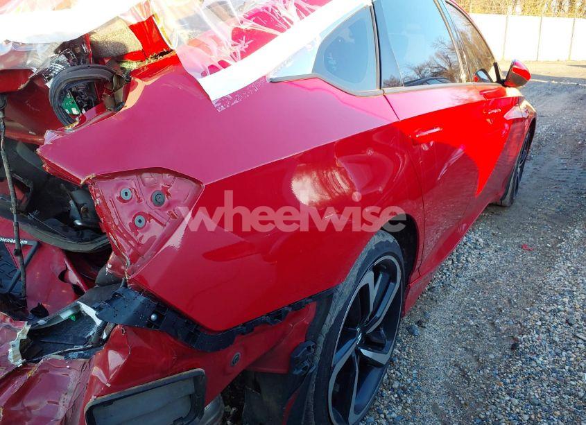 Photo 18 of 2018 Honda Accord SPORT (VIN 1HGCV1F38JA019088)