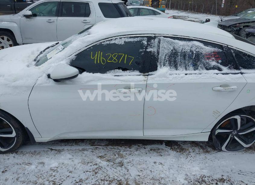 Photo 14 of 2018 Honda Accord SPORT (VIN 1HGCV1F38JA032410)