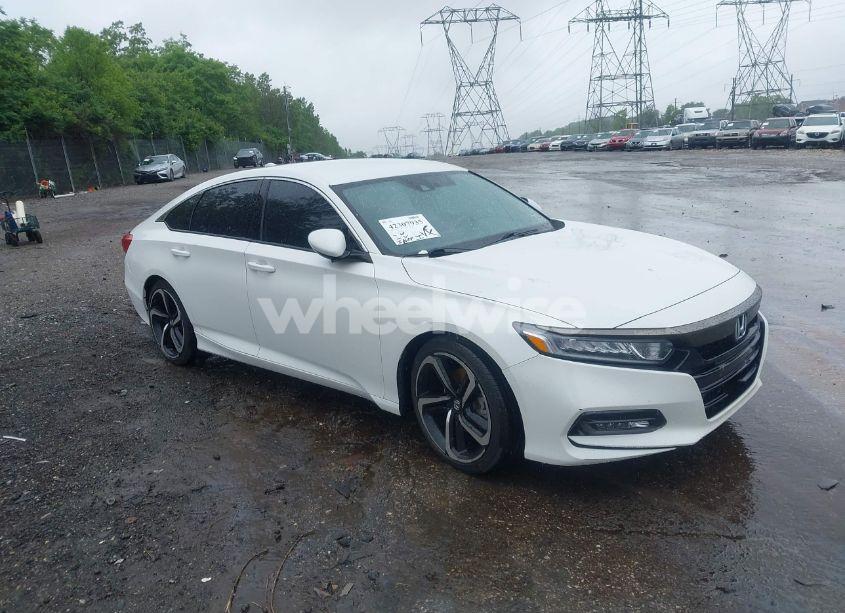2018 Honda Accord SPORT (VIN 1HGCV1F38JA069845) main photo