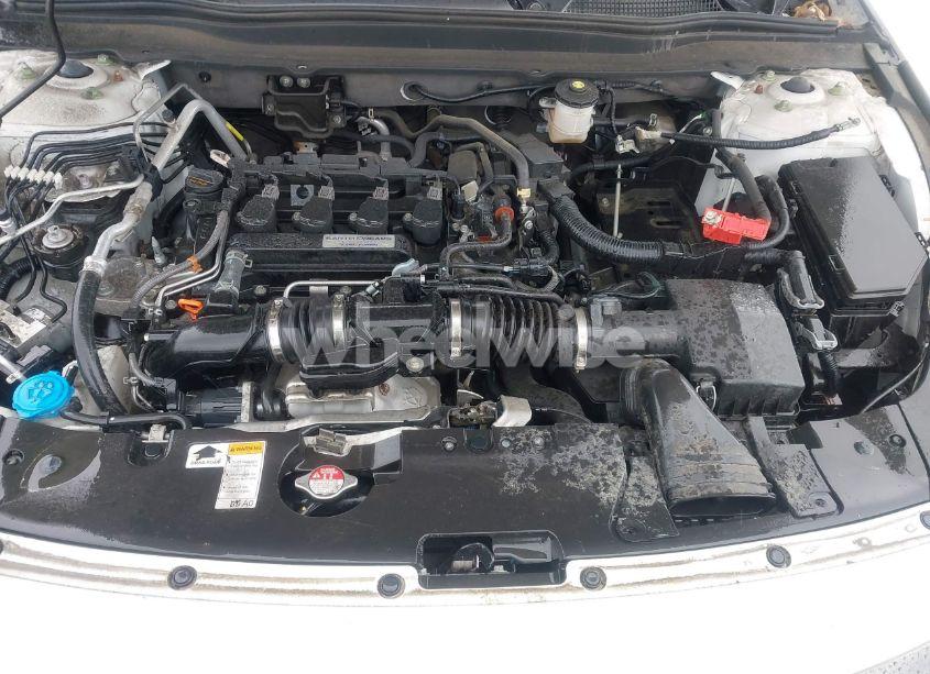 Photo 10 of 2018 Honda Accord SPORT (VIN 1HGCV1F38JA069845)