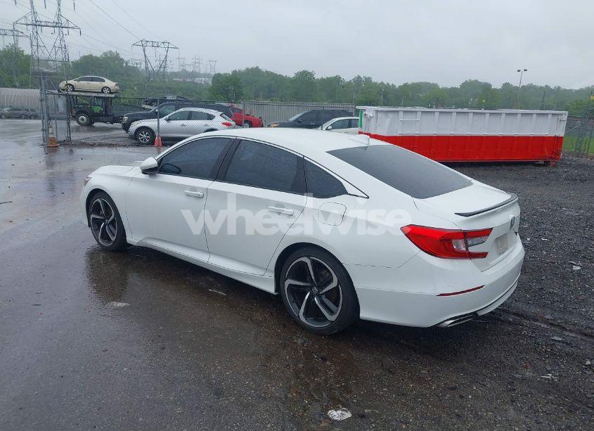 Photo 3 of 2018 Honda Accord SPORT (VIN 1HGCV1F38JA069845)