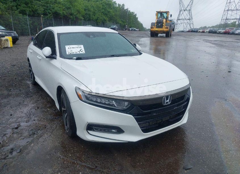 Photo 6 of 2018 Honda Accord SPORT (VIN 1HGCV1F38JA069845)