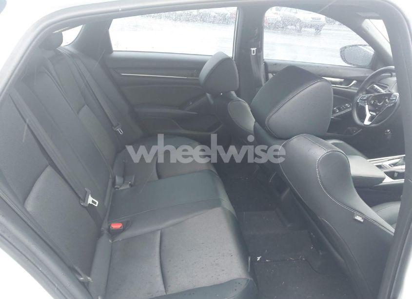 Photo 8 of 2018 Honda Accord SPORT (VIN 1HGCV1F38JA069845)