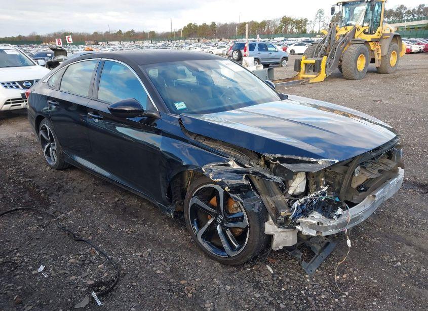 2018 Honda Accord SPORT (VIN 1HGCV1F38JA077914) main photo