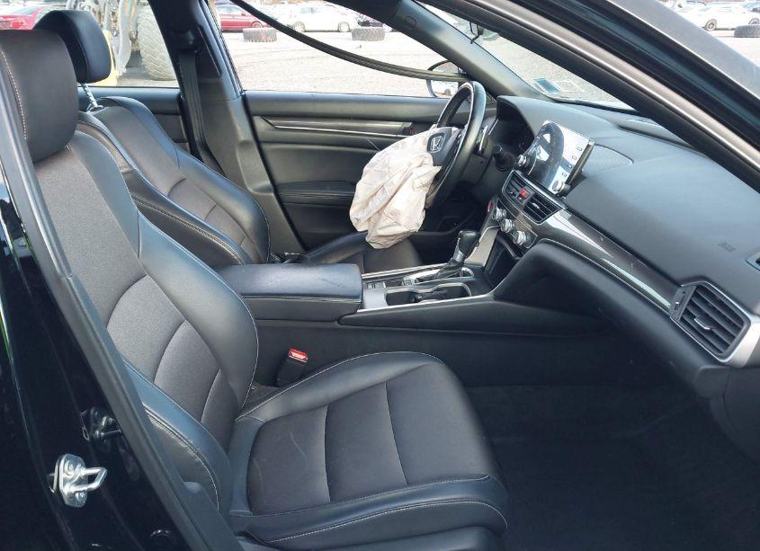 Photo 5 of 2018 Honda Accord SPORT (VIN 1HGCV1F38JA077914)