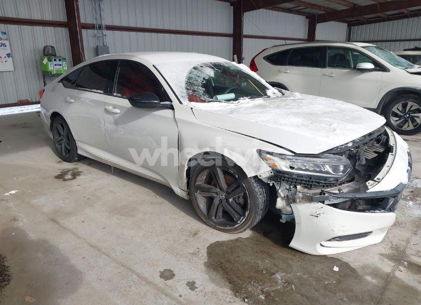 2018 Honda Accord SPORT (VIN 1HGCV1F38JA090646) main photo