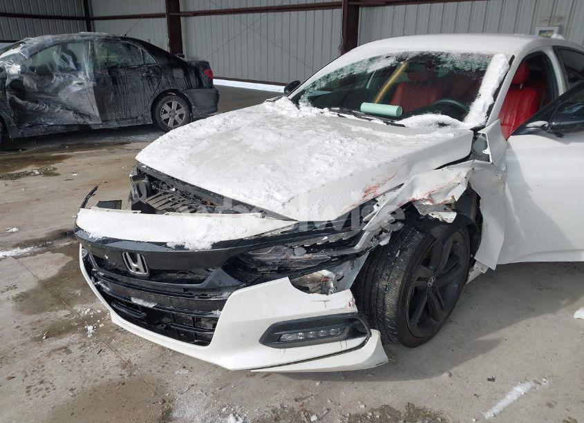 Photo 6 of 2018 Honda Accord SPORT (VIN 1HGCV1F38JA090646)