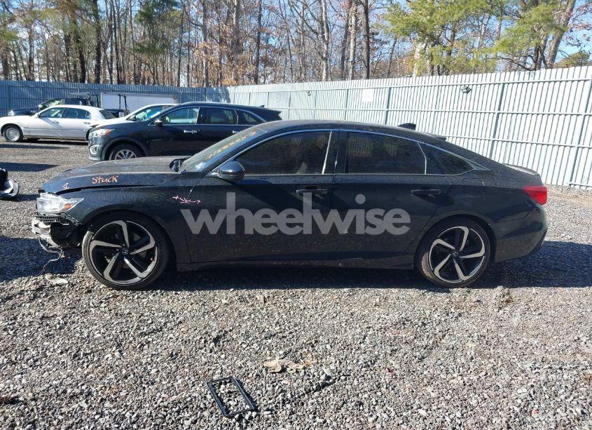 Photo 14 of 2018 Honda Accord SPORT (VIN 1HGCV1F38JA093109)