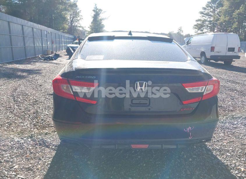 Photo 16 of 2018 Honda Accord SPORT (VIN 1HGCV1F38JA093109)