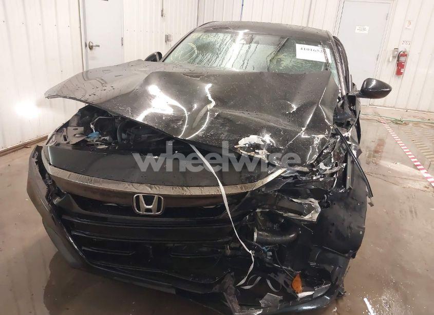 Photo 12 of 2018 Honda Accord SPORT (VIN 1HGCV1F38JA094387)