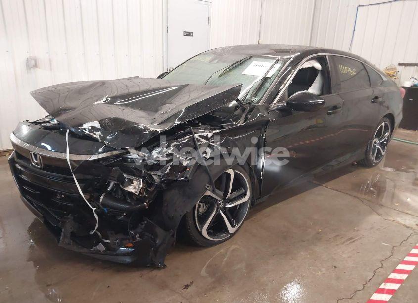 Photo 2 of 2018 Honda Accord SPORT (VIN 1HGCV1F38JA094387)