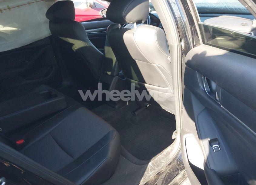 Photo 8 of 2018 Honda Accord SPORT (VIN 1HGCV1F38JA094387)