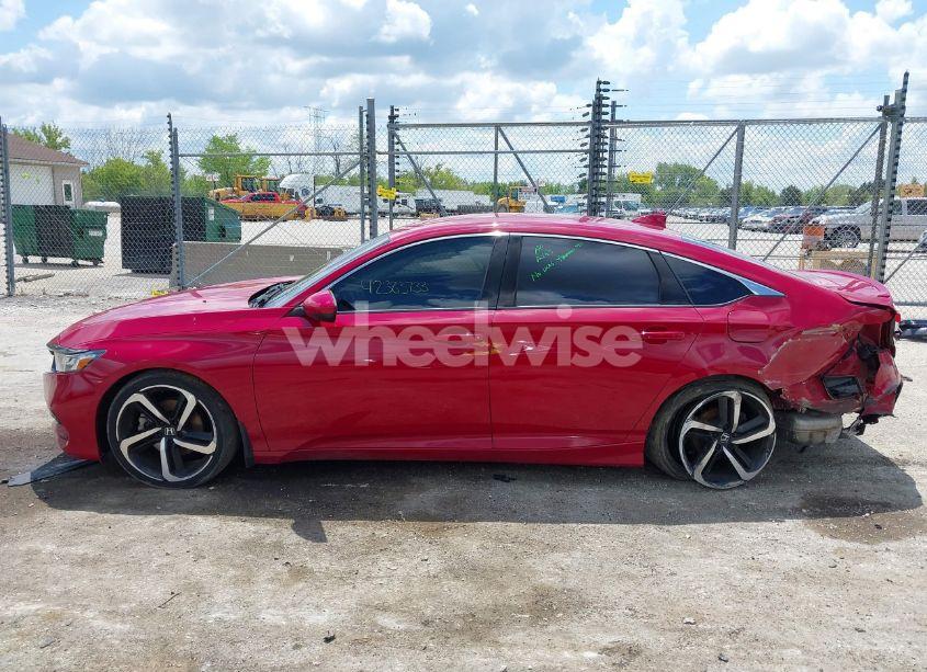 Photo 14 of 2018 Honda Accord SPORT (VIN 1HGCV1F38JA116551)