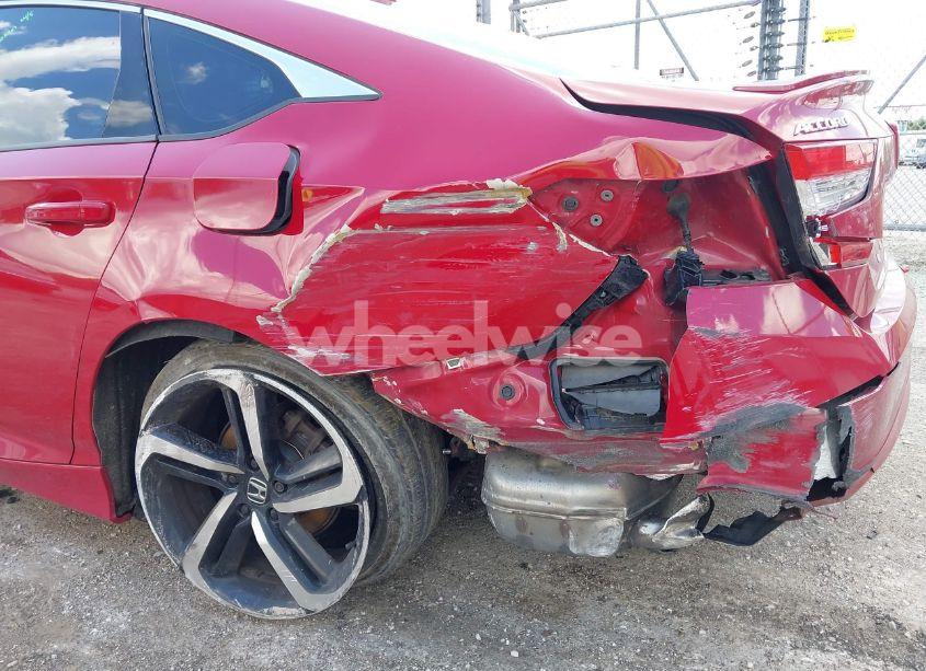 Photo 6 of 2018 Honda Accord SPORT (VIN 1HGCV1F38JA116551)