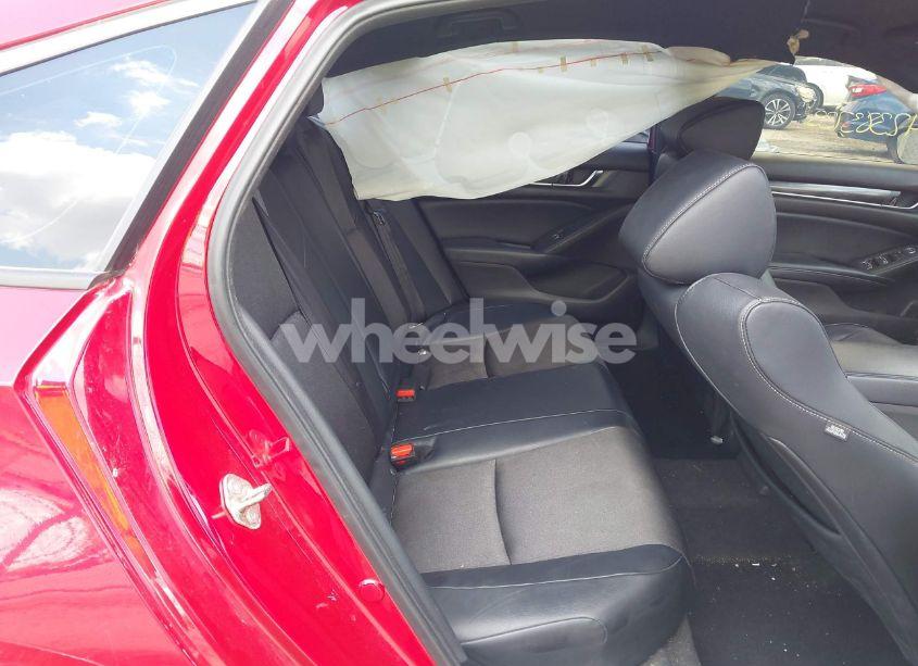 Photo 8 of 2018 Honda Accord SPORT (VIN 1HGCV1F38JA116551)