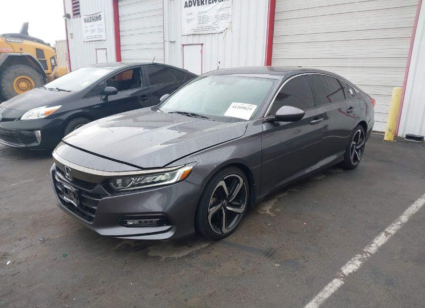 Photo 2 of 2018 Honda Accord SPORT (VIN 1HGCV1F38JA133088)