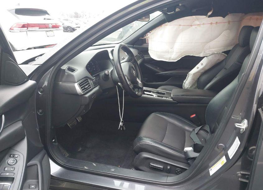 Photo 5 of 2018 Honda Accord SPORT (VIN 1HGCV1F38JA133088)