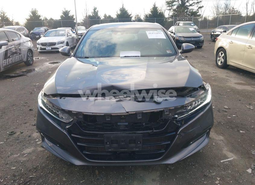 Photo 12 of 2018 Honda Accord SPORT (VIN 1HGCV1F38JA168231)