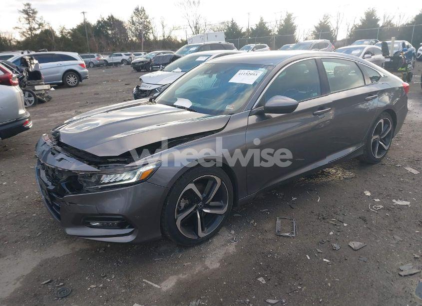 Photo 2 of 2018 Honda Accord SPORT (VIN 1HGCV1F38JA168231)