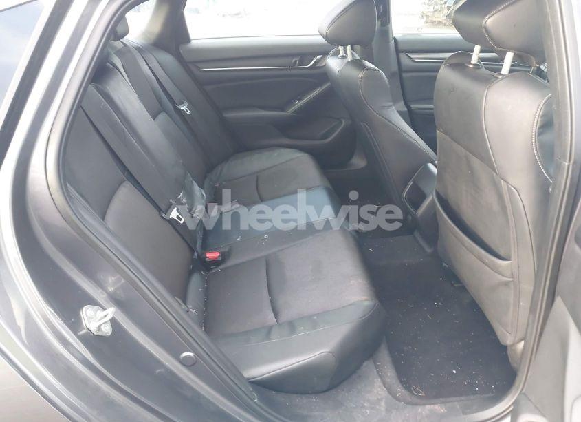 Photo 8 of 2018 Honda Accord SPORT (VIN 1HGCV1F38JA168231)