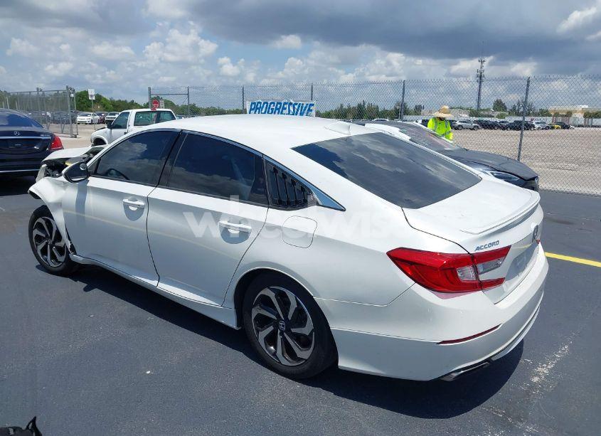 Photo 3 of 2018 Honda Accord SPORT (VIN 1HGCV1F38JA176796)