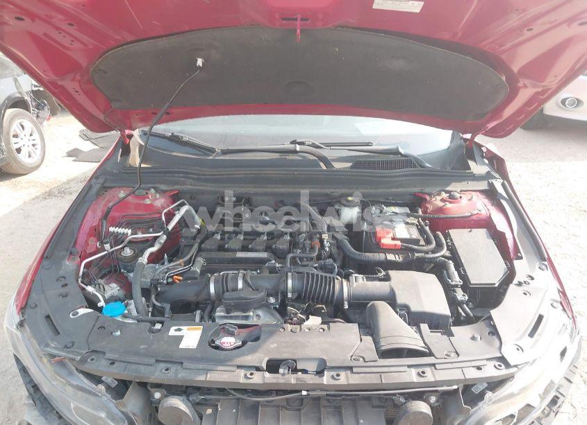 Photo 10 of 2018 Honda Accord SPORT (VIN 1HGCV1F38JA177334)