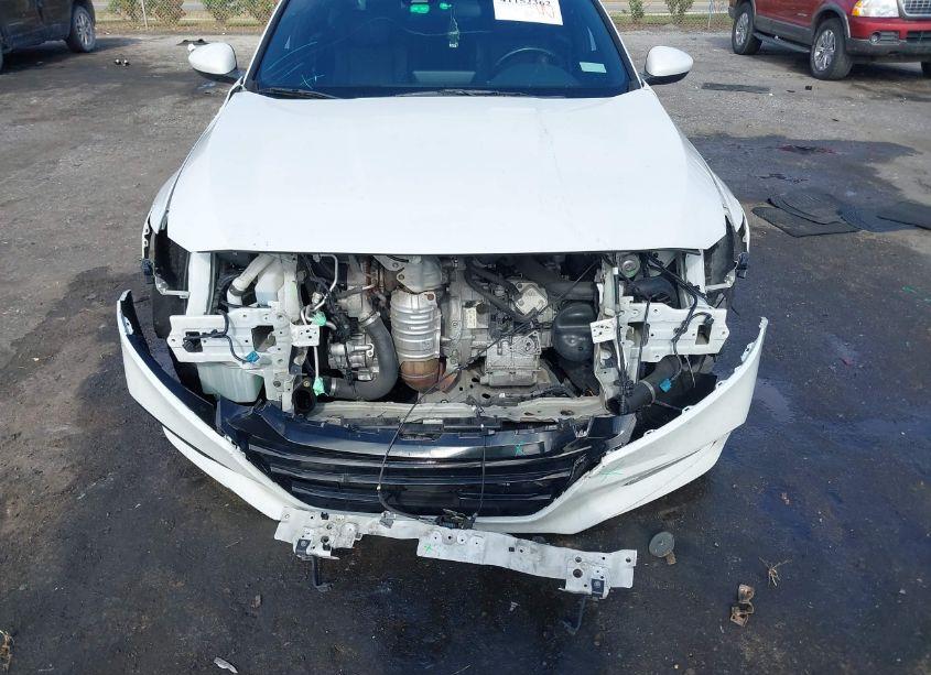 Photo 6 of 2018 Honda Accord SPORT (VIN 1HGCV1F38JA207772)