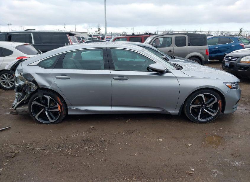 Photo 13 of 2018 Honda Accord SPORT (VIN 1HGCV1F38JA245020)